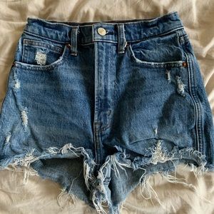 Abercrombie Ultra High Rise Mom Short